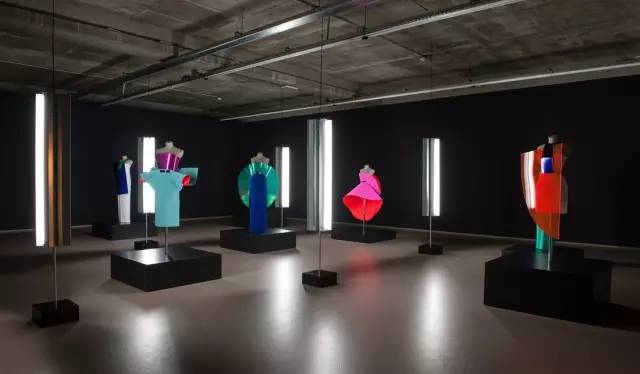 时尚衣服发展趋势,时尚界变化趋势