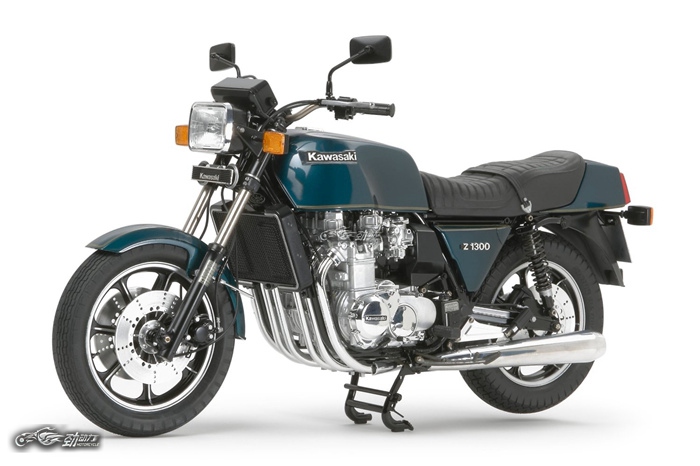 川崎zrx250四缸车复活,带你见识世界神车