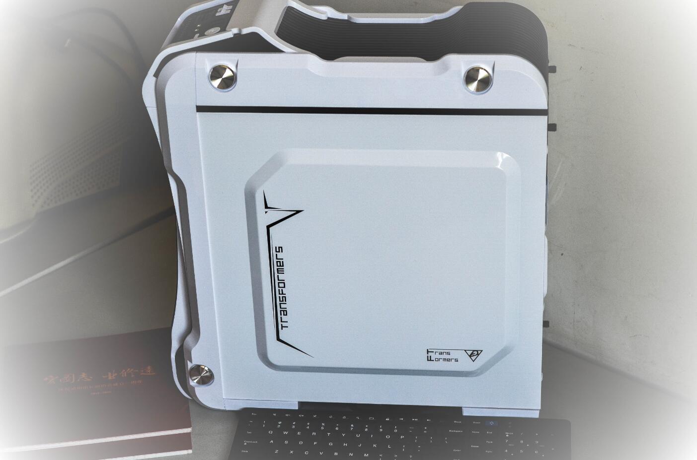 游戏悍将变形金刚3机箱,机甲变形金刚3