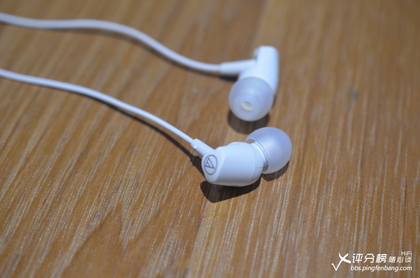 飞利浦对比松下便携式剃须刀,飞利浦监听耳机铁三角