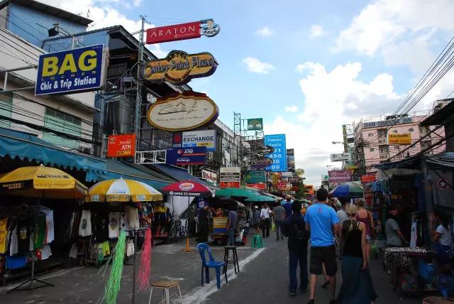 揭秘:真实的泰国人妖,昙花一现的美丽