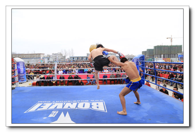 青海互助打起来了,昆仑对决又在青海互助上演搏击大战