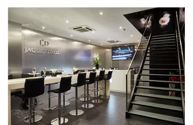 你的腕间只差这一枚贵族徽章