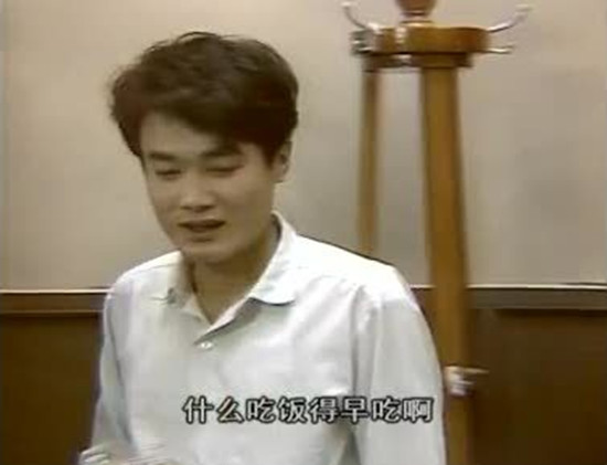 他曾比葛优还有名，因演反派被唾骂追打，53岁坚持丁克至今无子