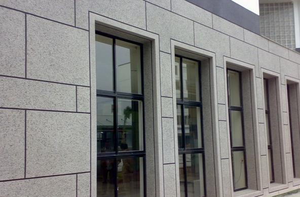 建筑天然真石漆施工流程,建筑多彩真石漆的施工方法