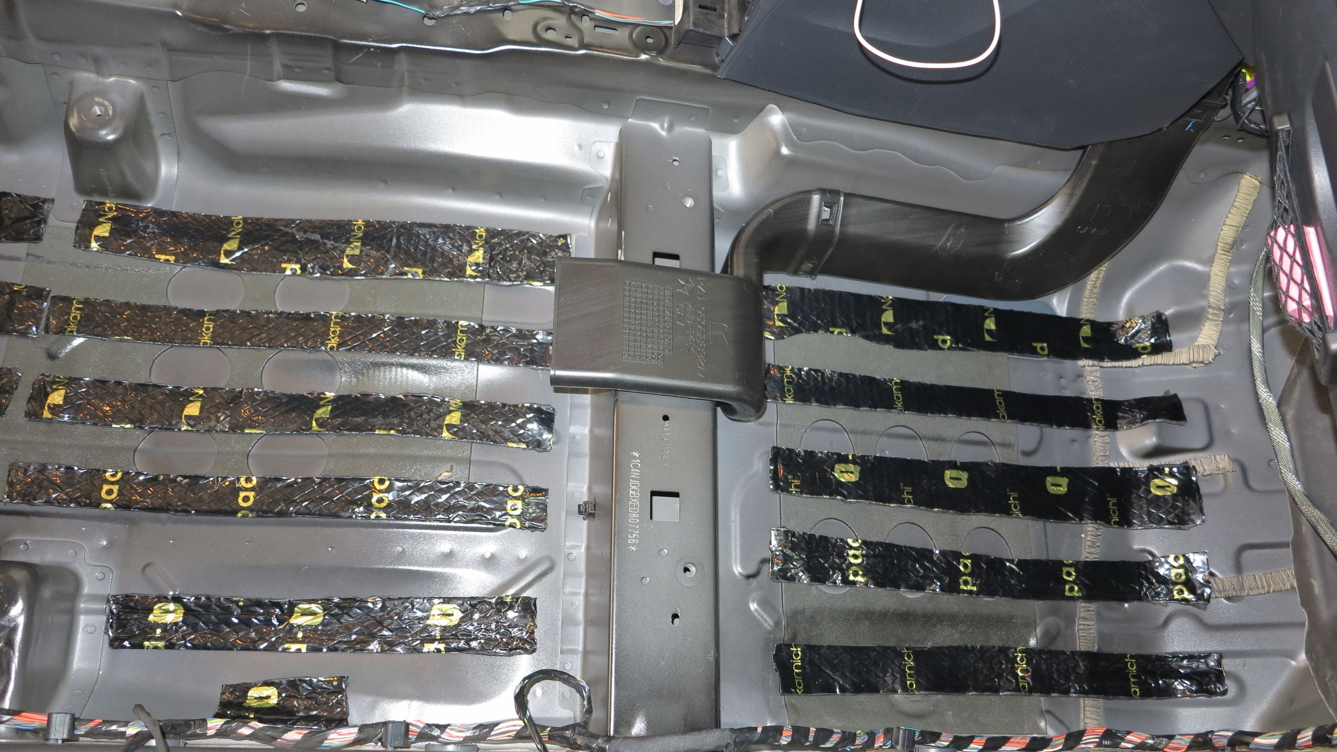 jeep指南者隔音测试,jeep指南者全车隔音多少钱