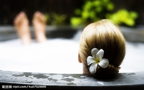 天天洗澡就干净了？熟不知其伤害女性皮肤或致病