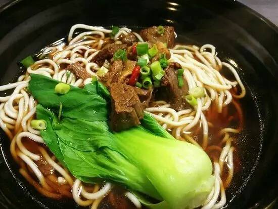 南京明瓦廊牛肉锅贴,南京明瓦廊小吃街推荐