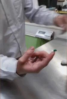 有一只会关心主人的喵星人可真好！