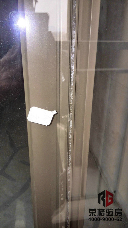 入户门门板变形怎么修复,入户门变形了漏风怎么办