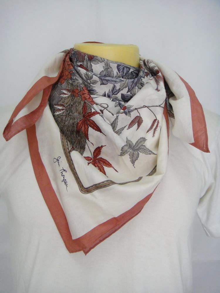 日本的丝巾品牌,在泰国必买的丝巾