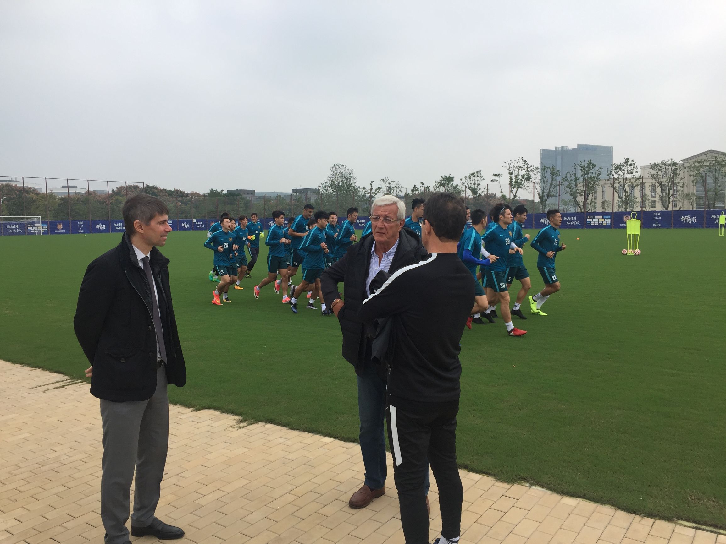 里皮与卡佩罗握手,卡佩罗和里皮比赛