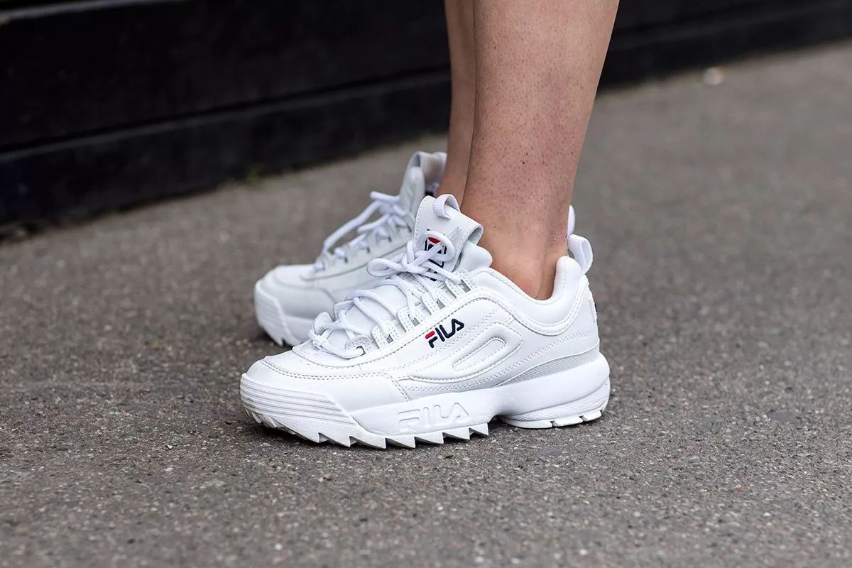 给你一份Sneaker趋势分析，让你在潮流的道路上越走越顺！