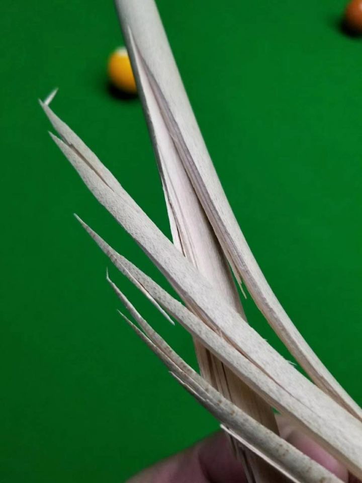 踹断的球杆,踹断台球杆