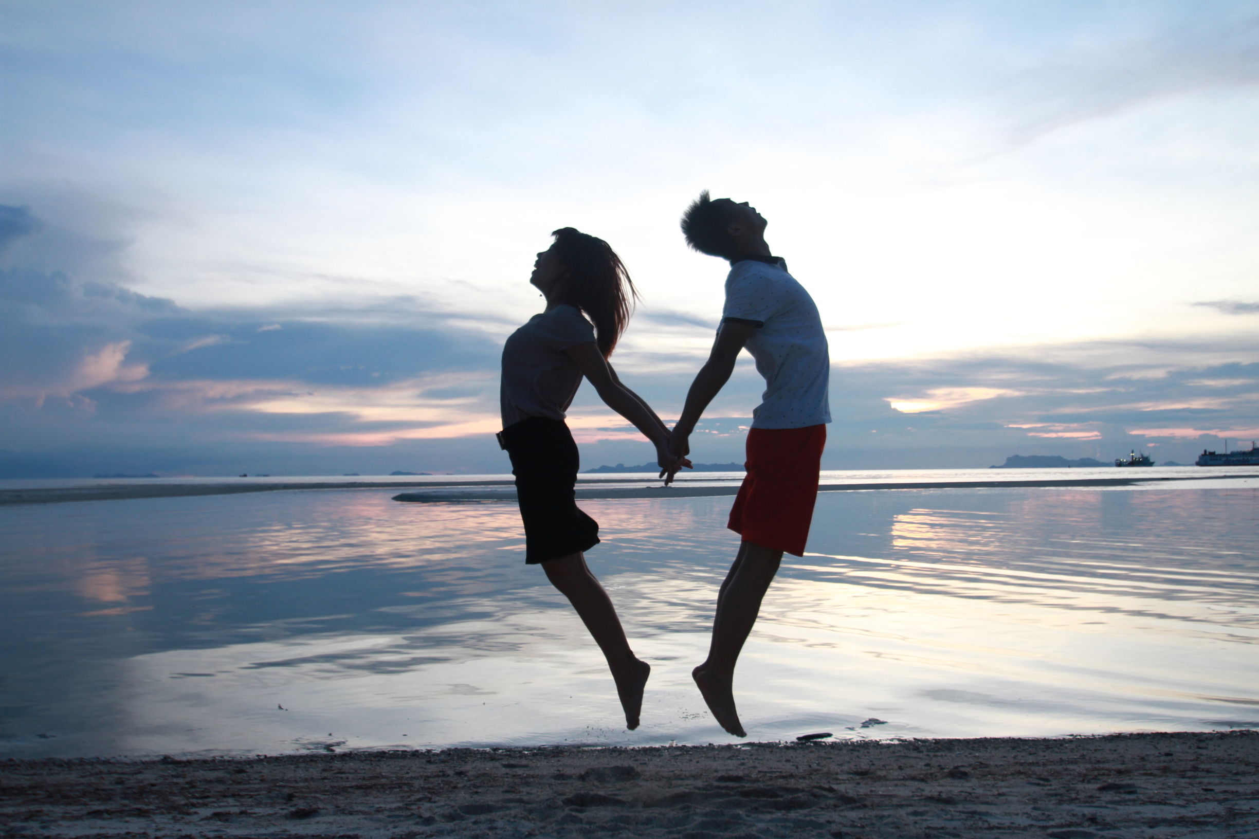 有一种思念叫望穿秋水，有一种记忆叫刻骨铭心