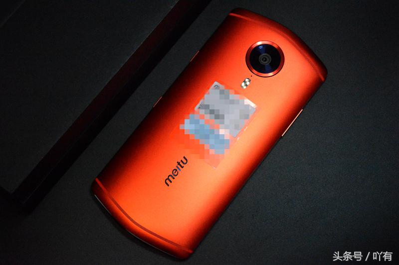 美图t8有多厉害,美图t8和t8s外观有什么区别