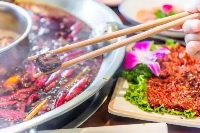 断崖式降温不怕不怕啦！大连4款好吃到炸裂的火锅让你口服心服！