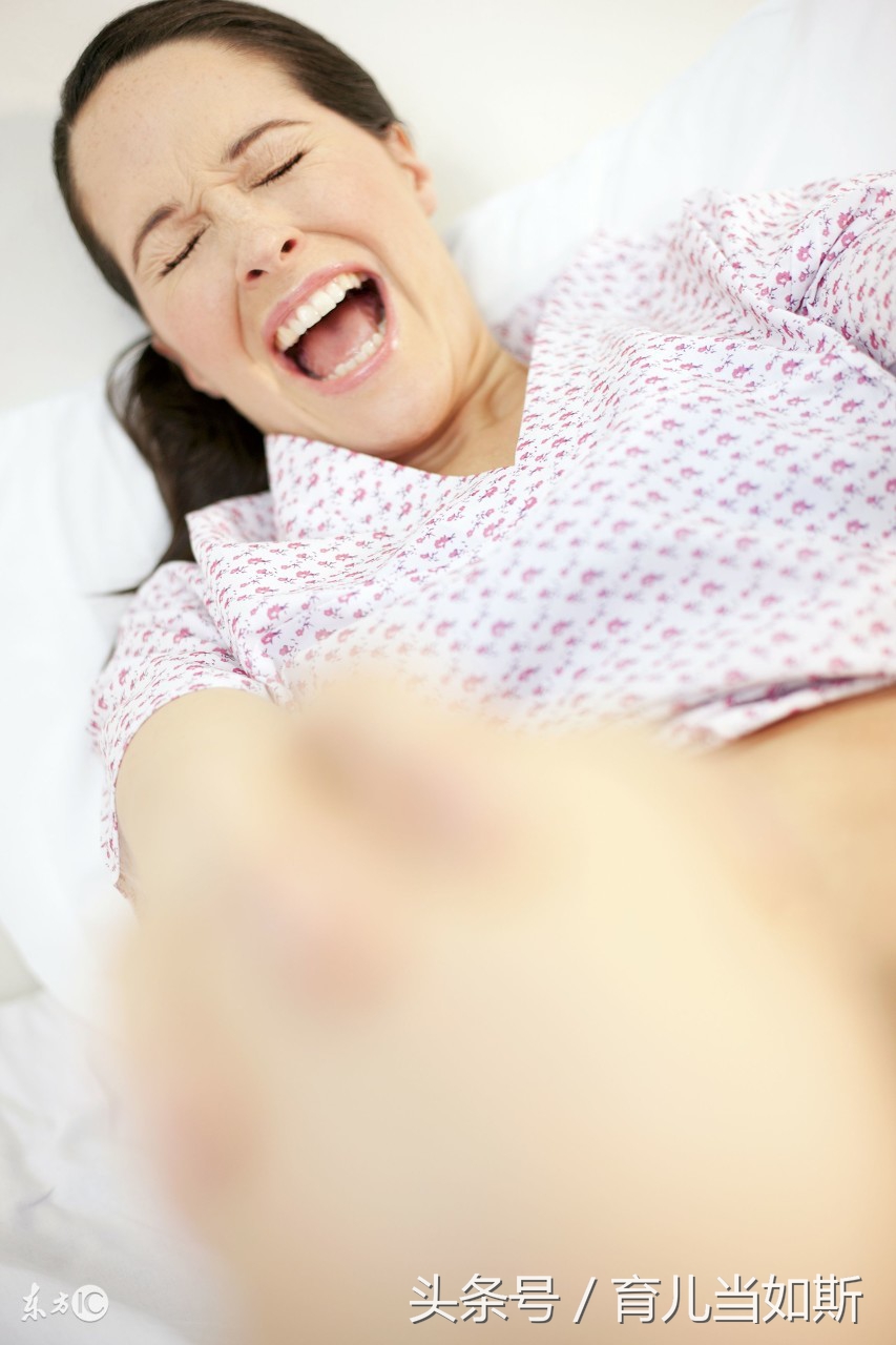 生完宝宝下面撕裂用什么药,生娃撕裂四天了还很疼