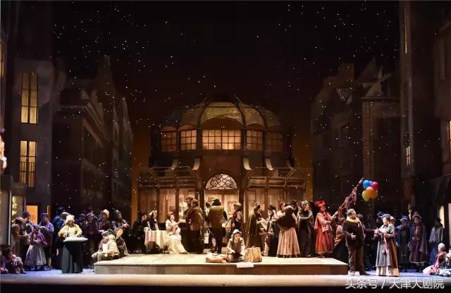 苦恼于现世的年轻人,你的爱情能否敌过贫穷?