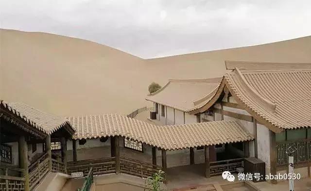 沙漠明珠月牙泉视频,沙漠月牙泉句子