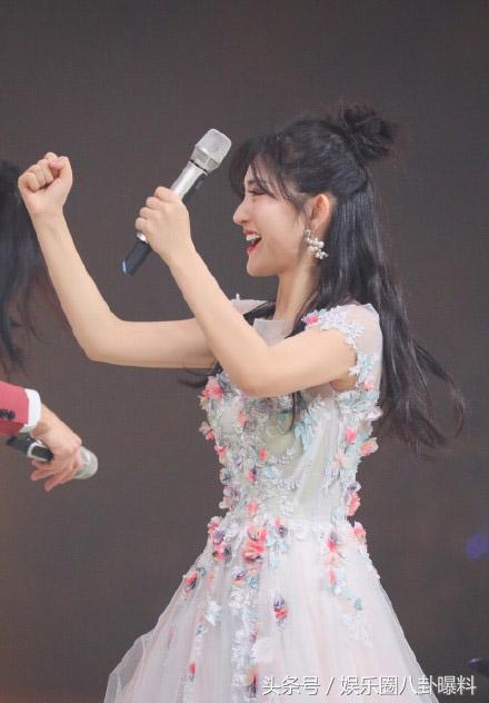 张杰谢娜在快本片段,谢娜张杰一起上快本