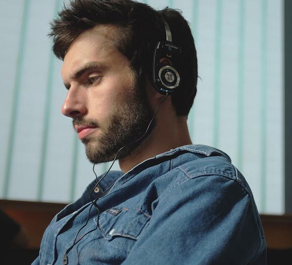 hifi入门用耳机还是音响,hifi耳机入门最便宜