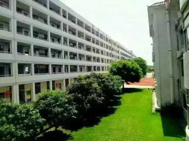 全国十大最美中学,亚洲最美中学