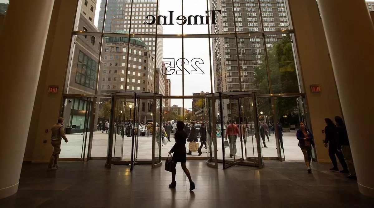 chanel和nike联名,阿迪达斯和香奈儿联名