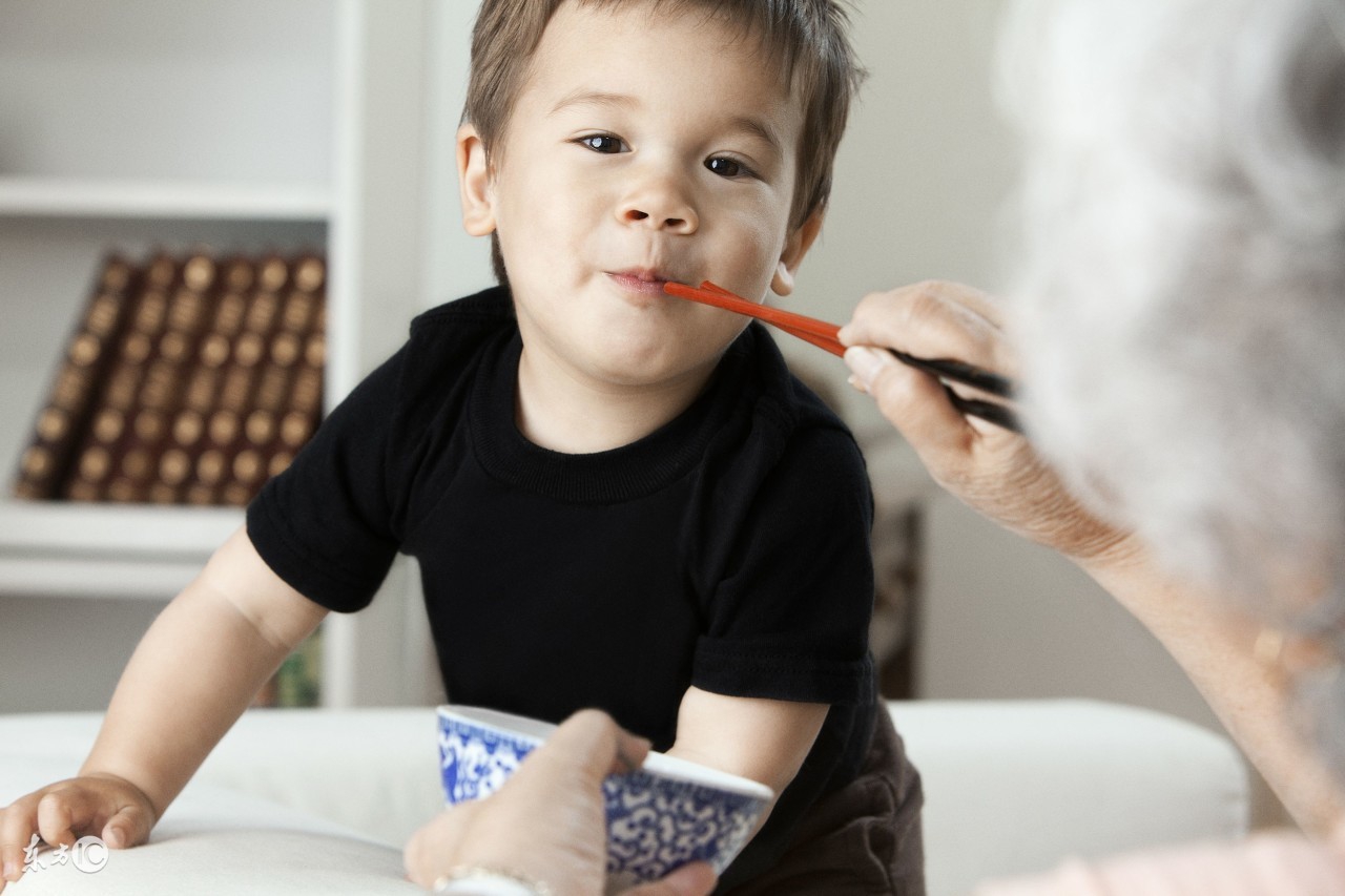 熊孩子挑食还不爱吃饭,熊孩子爱挑食怎么办