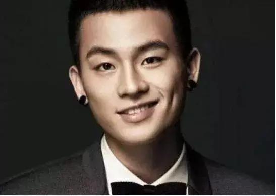 是男人这辈子都要剪一次寸头，寸头是检验脸好的唯一标准！