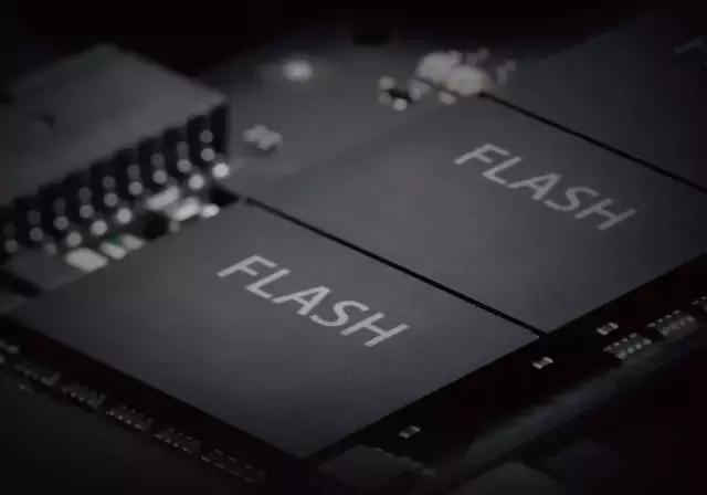 选eMMC、UFS还是NVMe?手机ROM存储传输协议解析