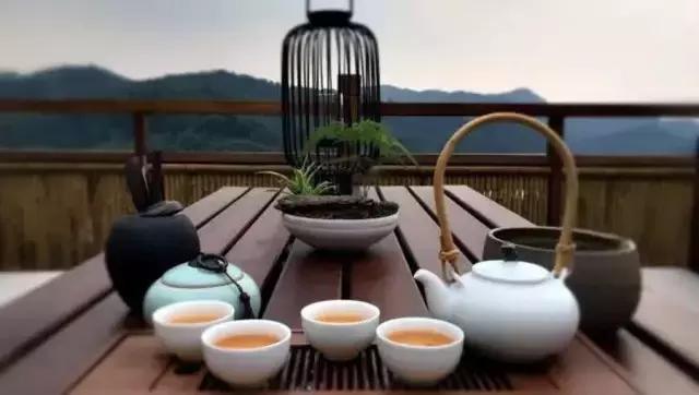 杭州不足山宿：清风中我徐徐相迎，愿你往来是归客