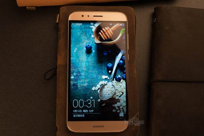 华为手机三千多性价比高直面屏,最新华为5.5寸屏以下的手机价格