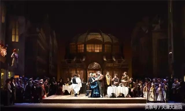 苦恼于现世的年轻人,你的爱情能否敌过贫穷?