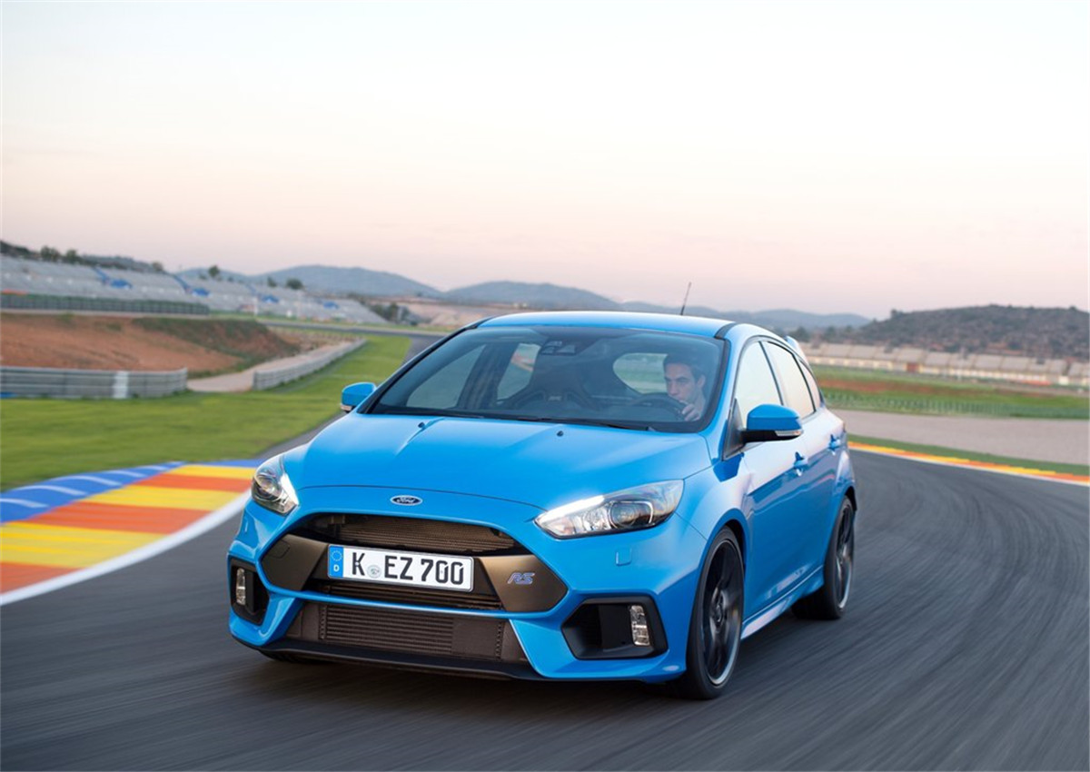 趣味钢炮,福克斯rs试驾视频