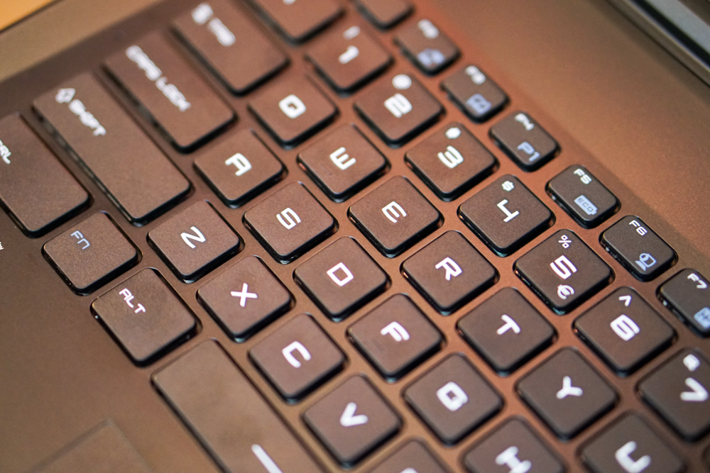 有了这货还要小米笔记本做啥—微星GL62游戏本体验