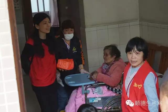 春暖花开暖意浓浓,春暖花开养老院