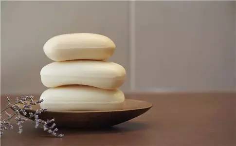 马拉松运动员被下毒,马拉松突发事件有多少人参赛