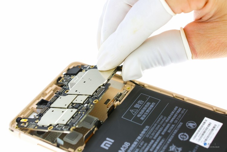 拆解小米手机,小米4s手机拆解