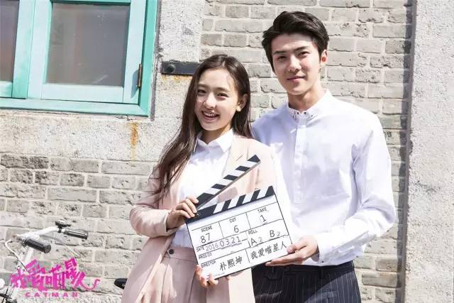 她是武大校花，也是小赵默笙，现与鹿晗拍广告又和吴世勋合作电影