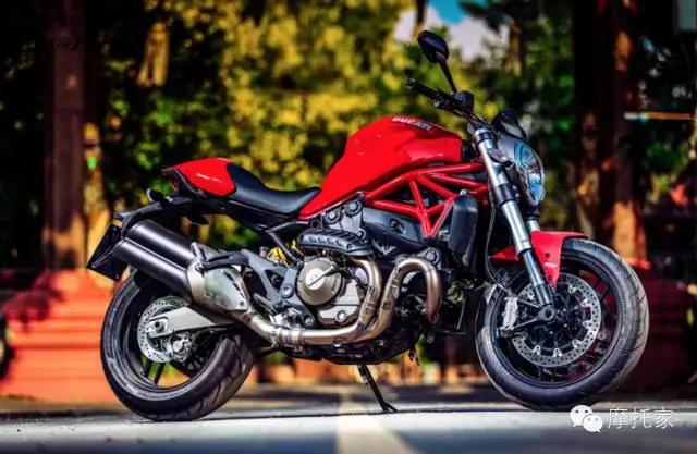 试驾杜卡迪monster821,杜卡迪monster821测评
