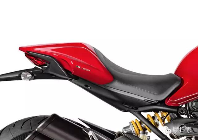 试驾杜卡迪monster821,杜卡迪monster821测评