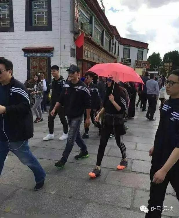 情侣透气防臭运动鞋,舒服又好看的秋季运动鞋