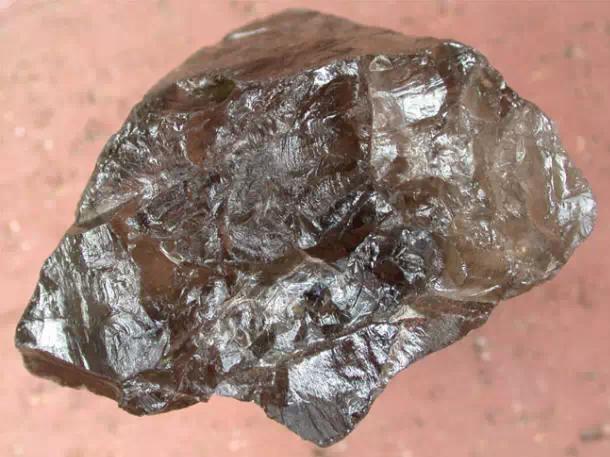 蓝宝石原矿全过程,迪拜顶级奢侈原矿宝石