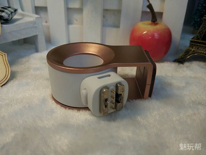 你驾驶，她帮你看风景