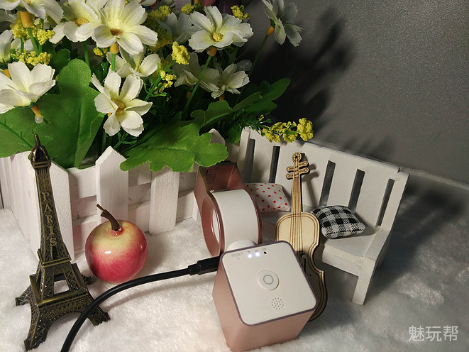 你驾驶，她帮你看风景