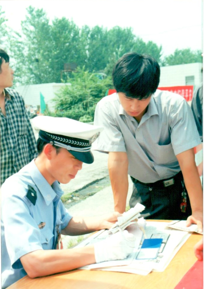 #我们的英雄#高速雷锋齐凤利:生死瞬间,救人场景不止一次上演