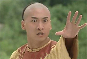 隔壁的他们愚人节竟然这样玩，吓得我瓜子都掉了...