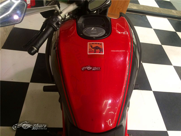 杜卡迪大魔鬼碳纤版怎么调时间,16款杜卡迪大魔鬼碳纤