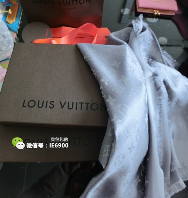 女人天生会败家，看豪门媳妇败金百万南非购超大钻戒，超级嫉妒！